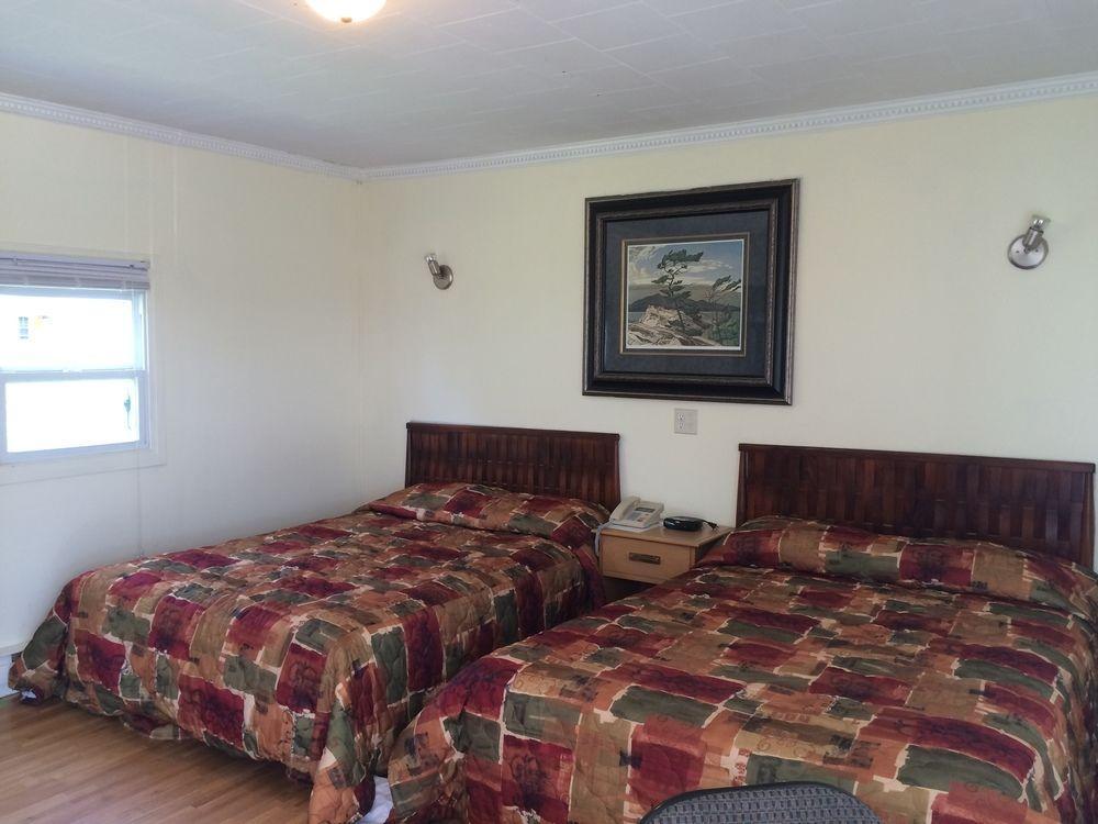 أوين ساوند Springmount Motel المظهر الخارجي الصورة